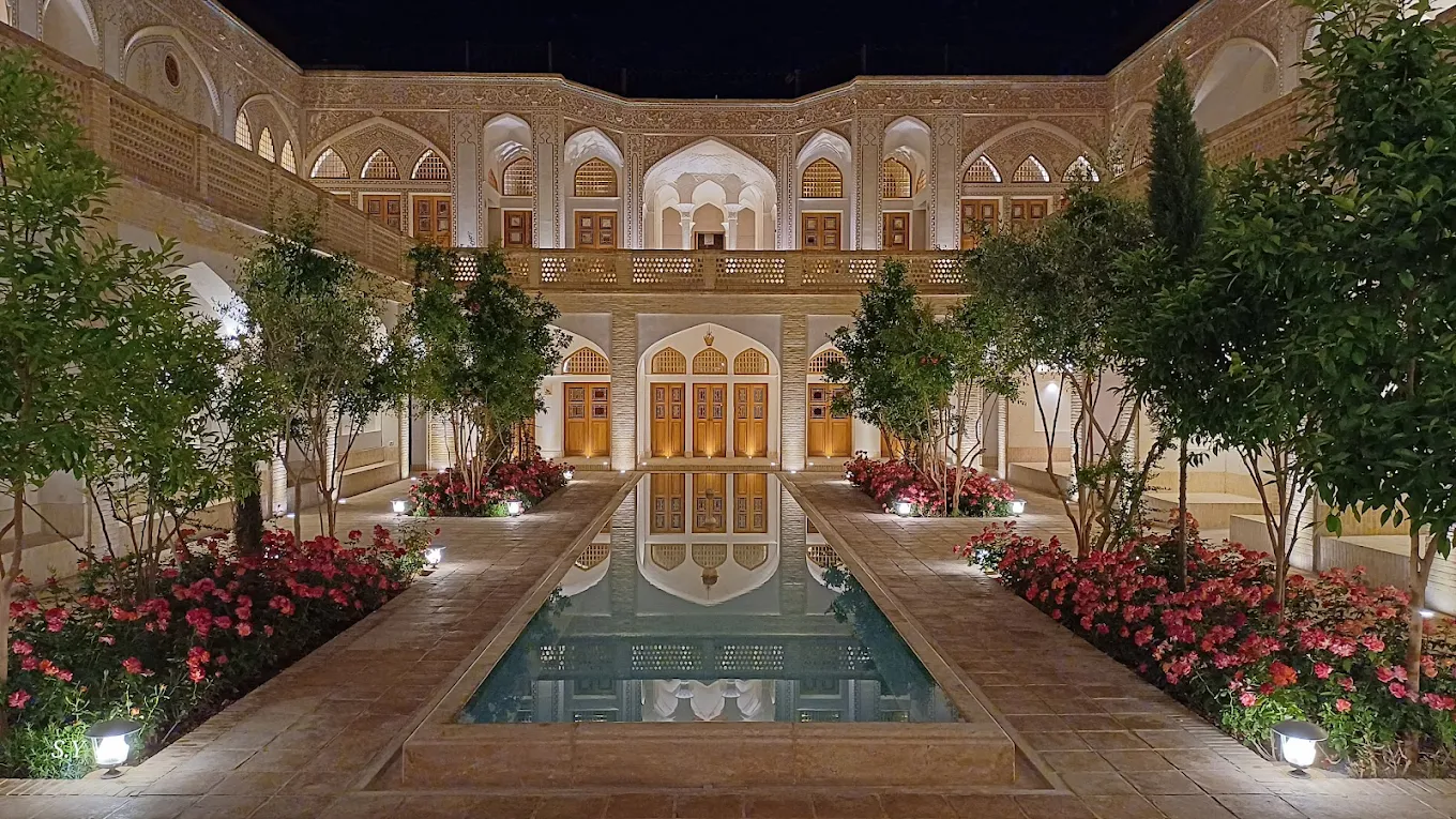 Kashan Balaban booking