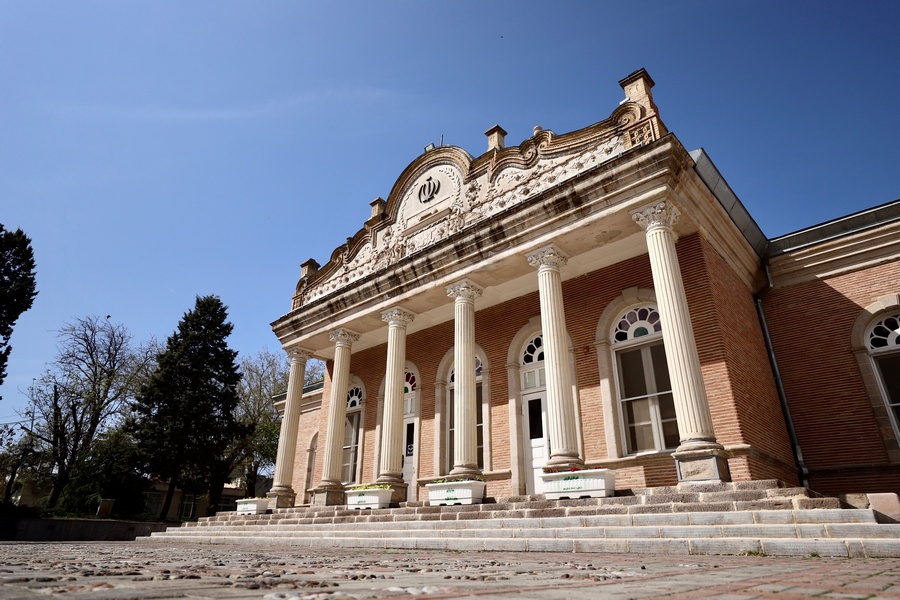 Qazvin Municipality Mansion Askew