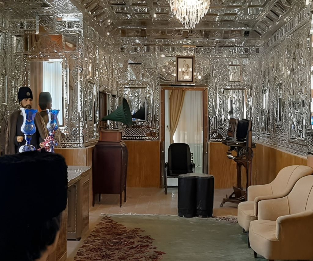 Sardar Mofakham Mirror House