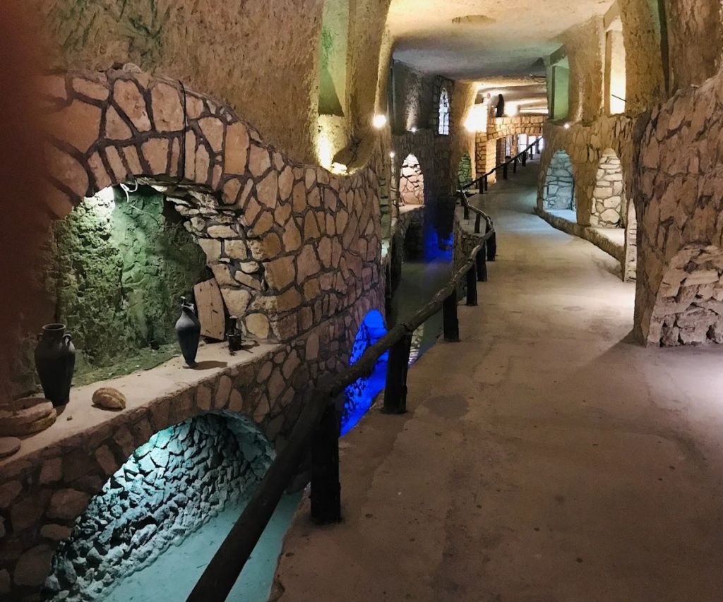 Kariz Underground City