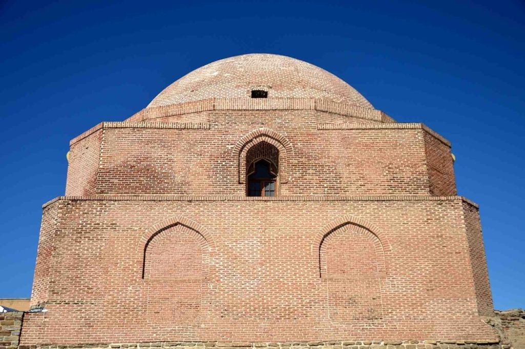 Urmia Jameh Mosque Outside Urmia Jameh Mosque Outside
