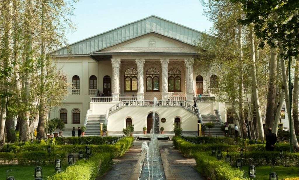 Tehran Travel Guide: Ferdows Garden