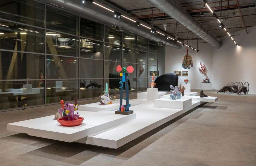 Shopping Malls in Tehran: Ava Center Shopping Mall