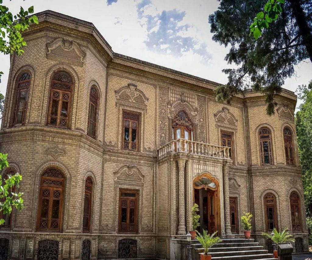Abgineh Museum