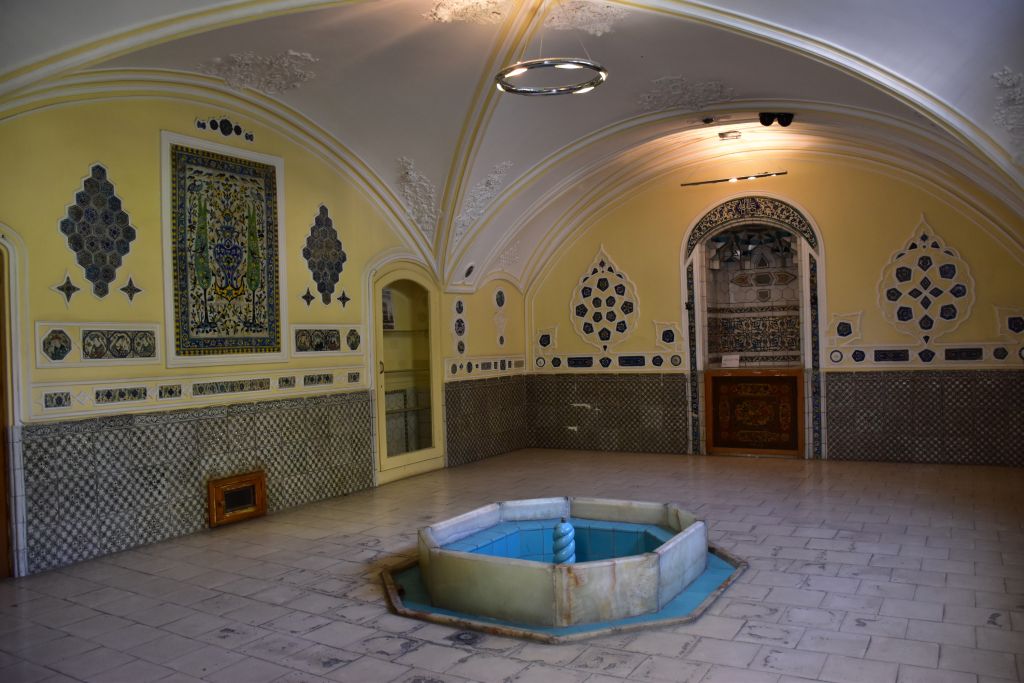 Moghaddam House Moghaddam House