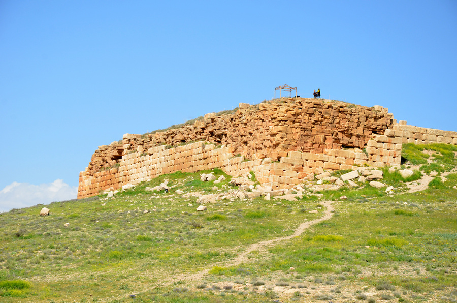 Pasargad Toll-e Takht