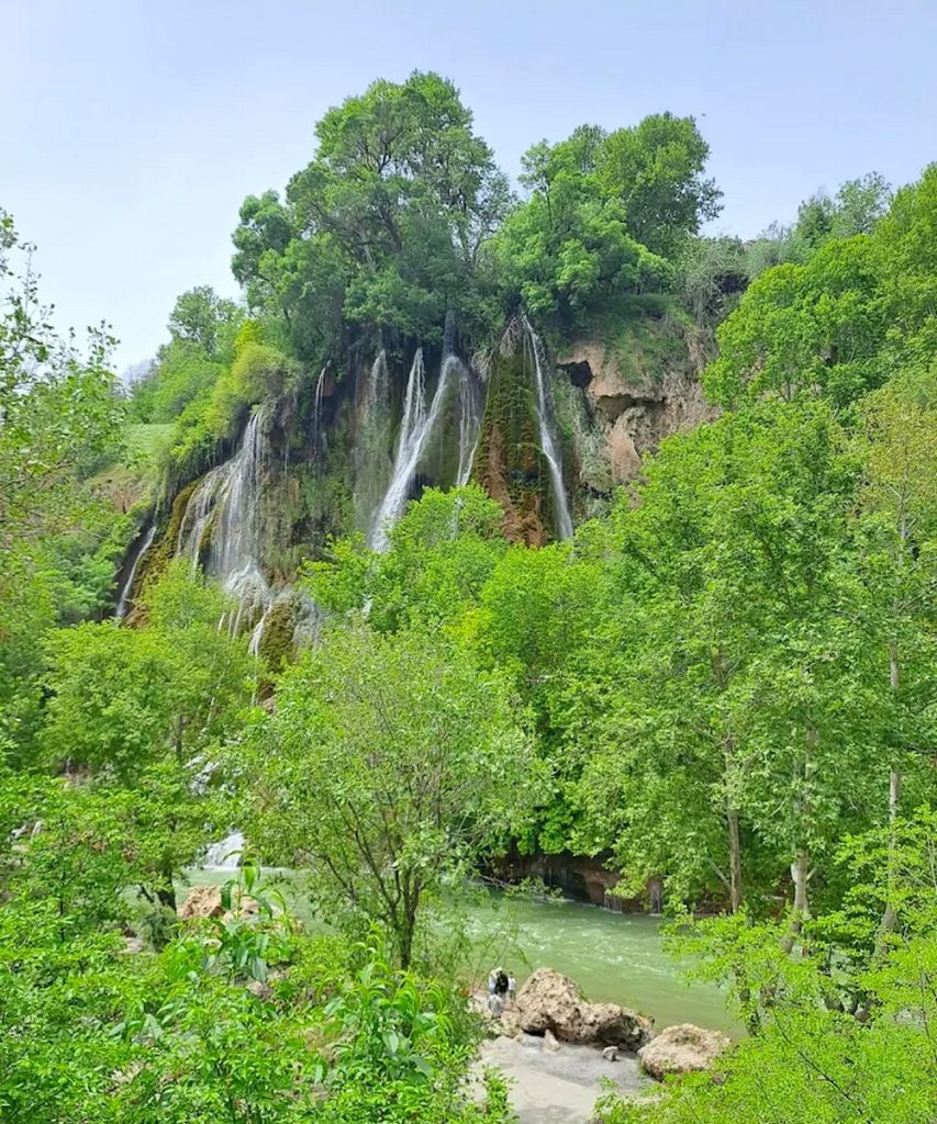 Bisheh Waterfall