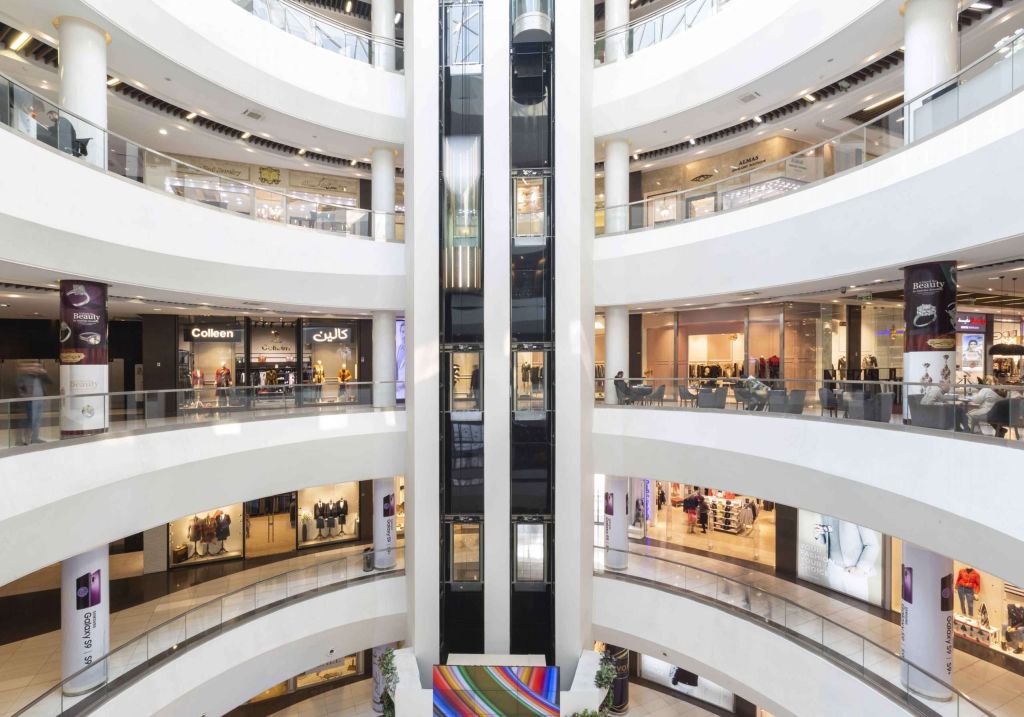 Shopping Malls in Tehran: Arg Shopping Center