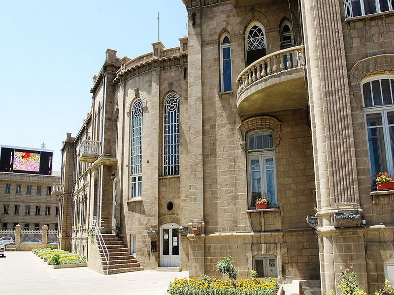 Tabriz Sa’at Square Area Tabriz Sa’at Square Area