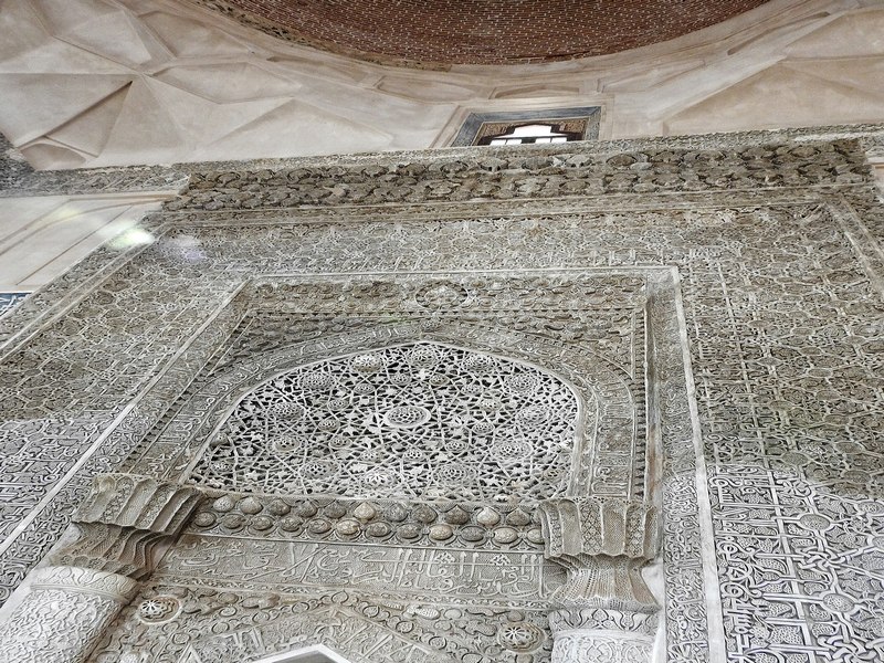 Urmia Jameh Mosque Inside Urmia Jameh Mosque Inside