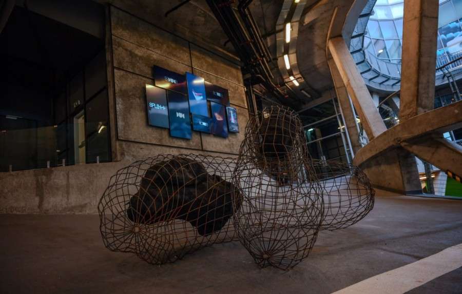 Shopping Malls in Tehran: Ava Center Shopping Mall