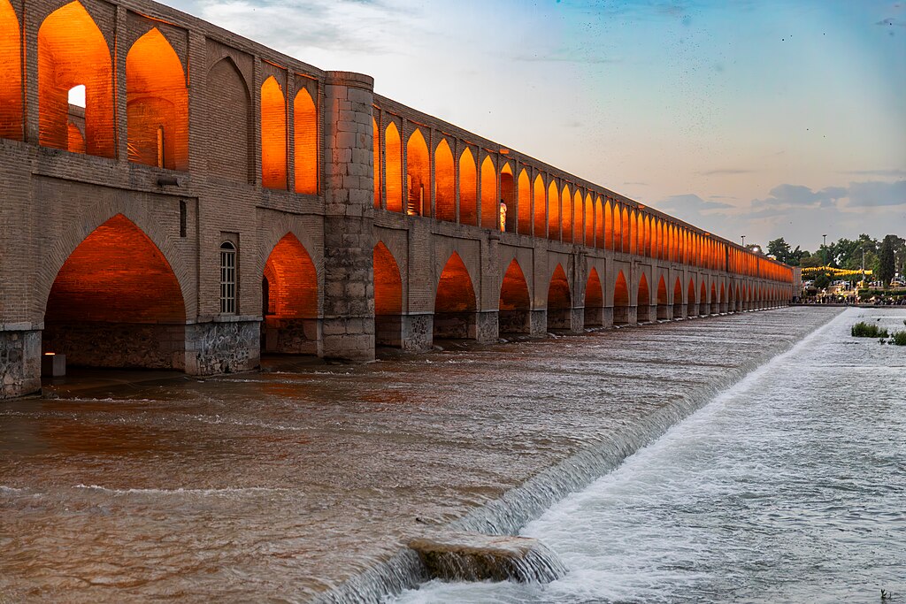 Si o Se Pol Bridge