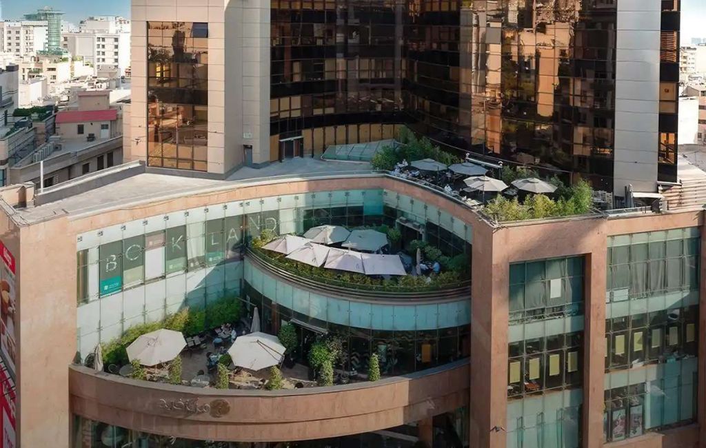 Shopping Malls in Tehran: Palladium Mall