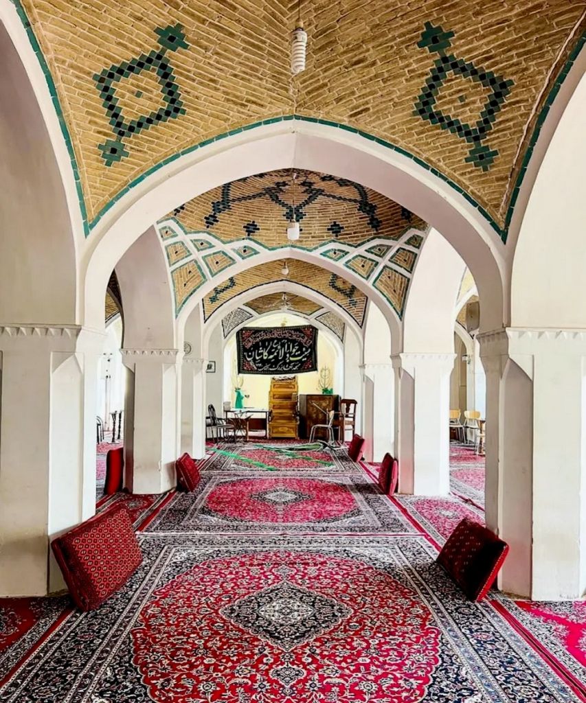Agha Bozorg Mosque Agha Bozorg Mosque