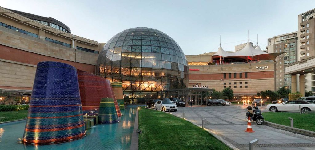 Shopping Malls in Tehran: Palladium Mall