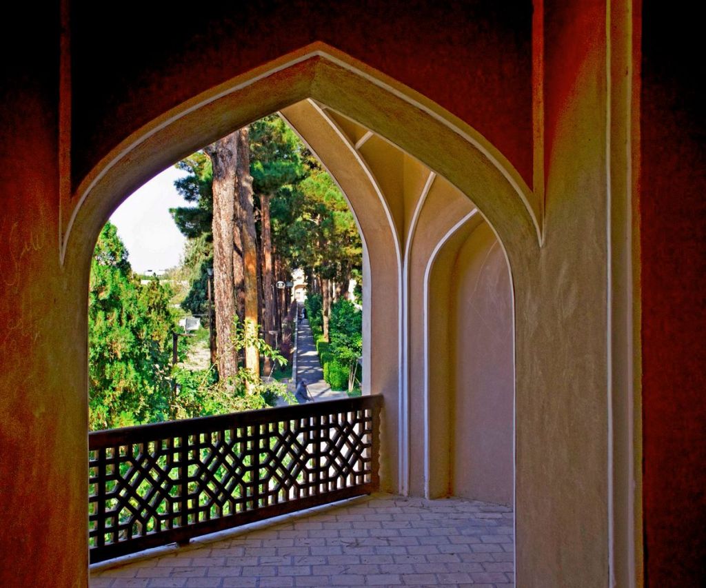 Dowlat Abad Garden