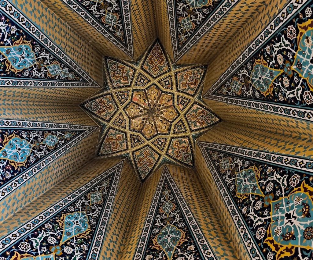 Tomb of Baba Taher Architecture