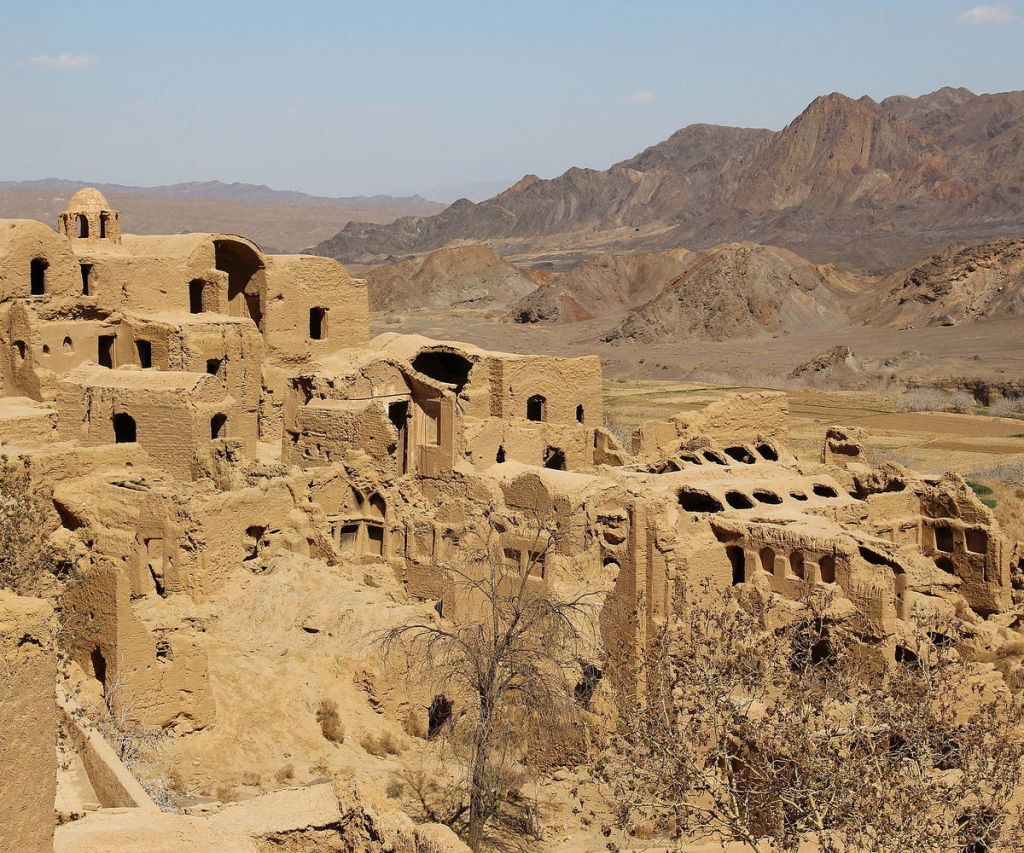 Kharanaq Village