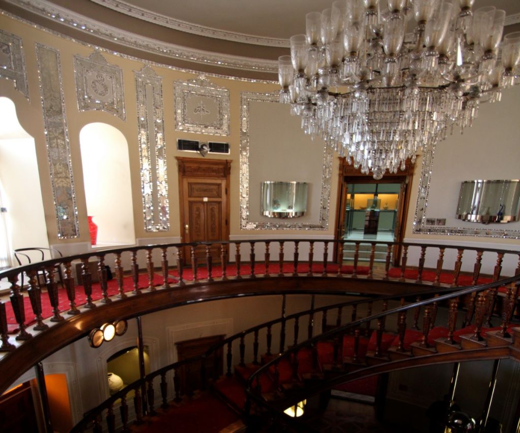 Abgineh Museum
