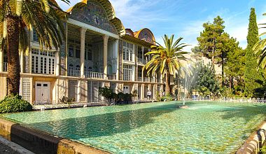 Guided tours of Iran