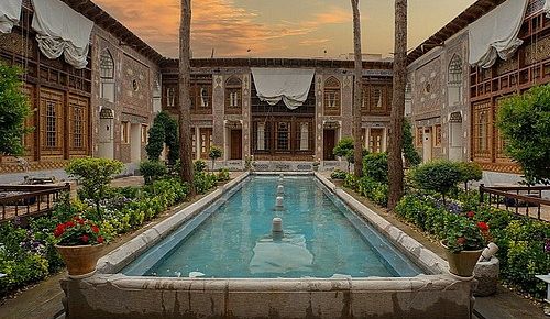 Isfahan Sarhang Palace booking Isfahan Sarhang Palace booking